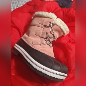 Fairly new Cat & Jack kids boots